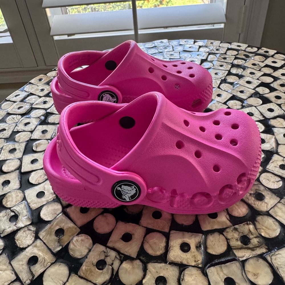 Toddler Pink Girls Baya Classic Clogs from Finish Line Size 6 NWOB